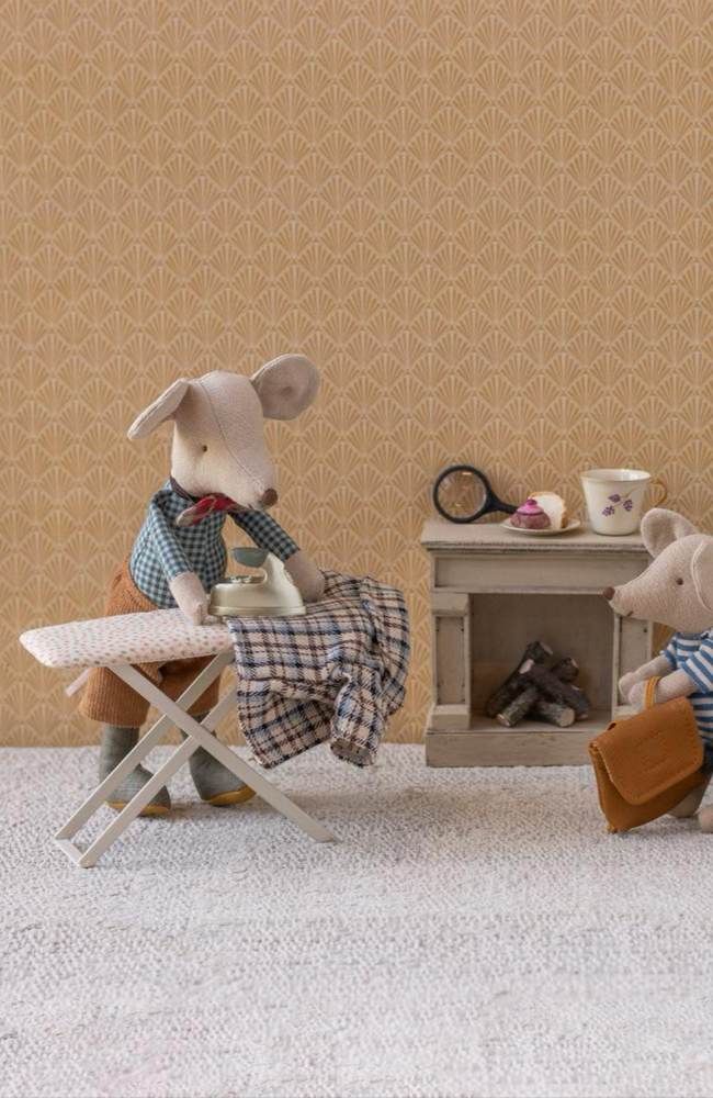 Granddad Mouse