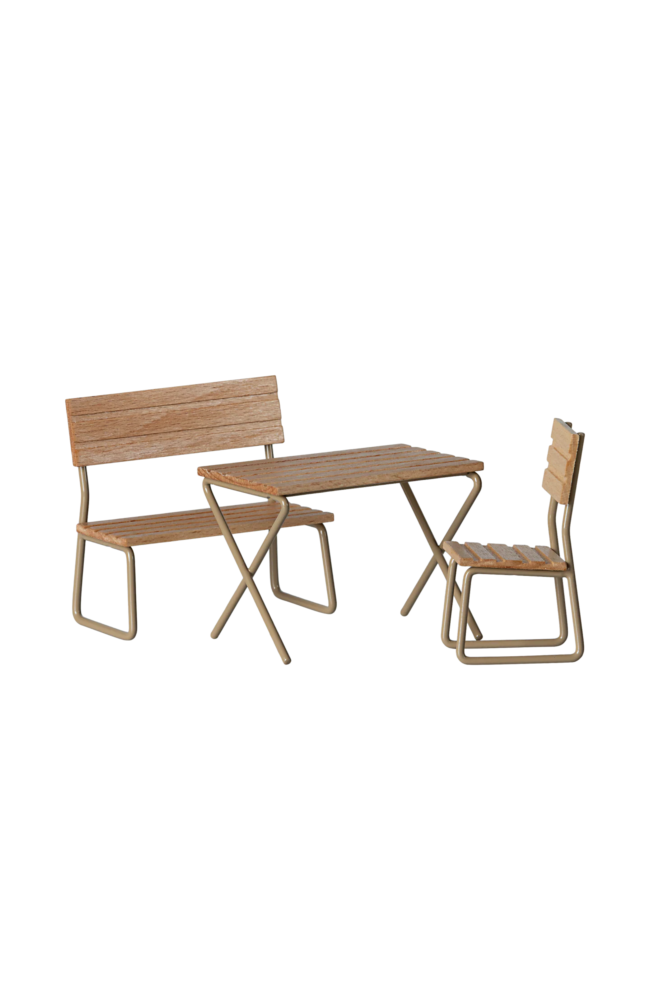 Garden Set, Mouse
