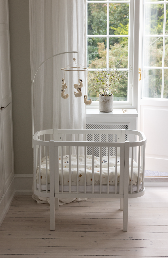 Sebra Bedside Crib - Classic White