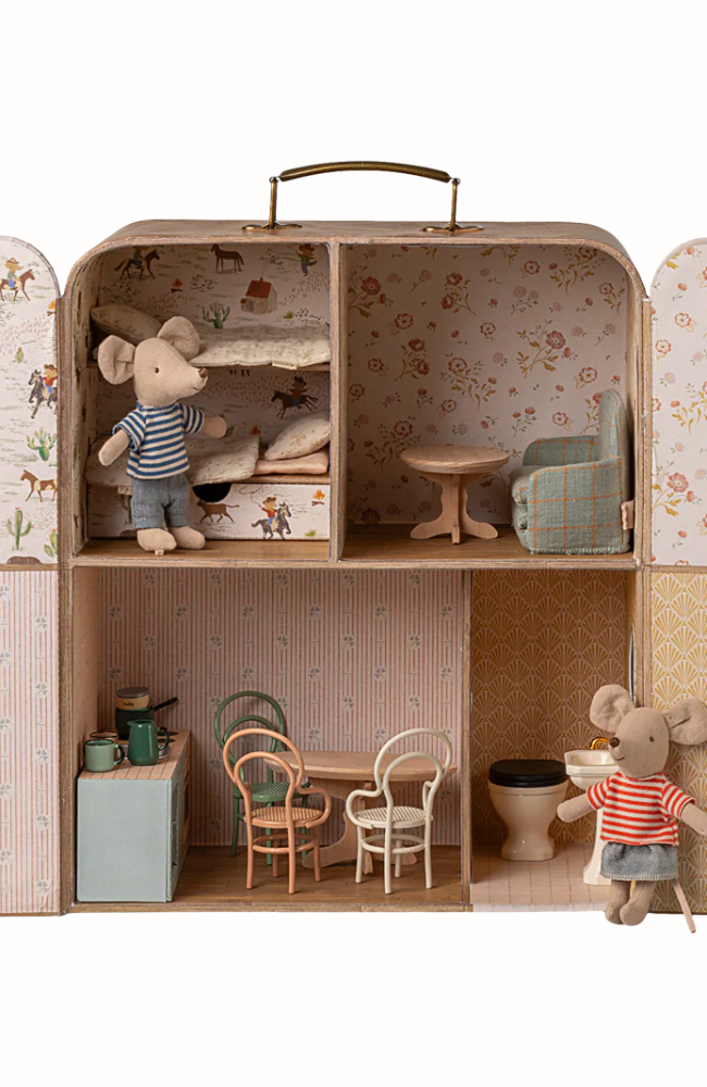 Suit Casa - Little sister and brother mouse
