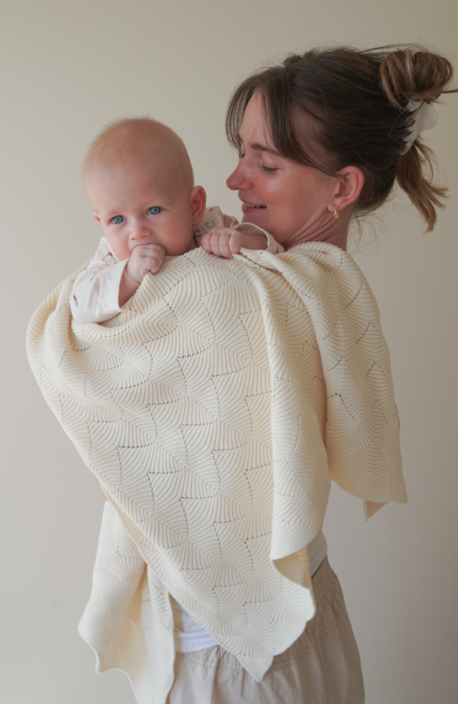 Scallop Knit Throw - Natural