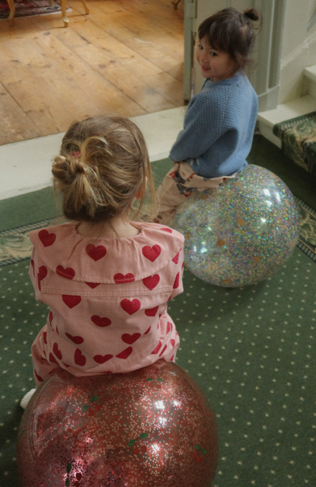 Glitter Jump Ball