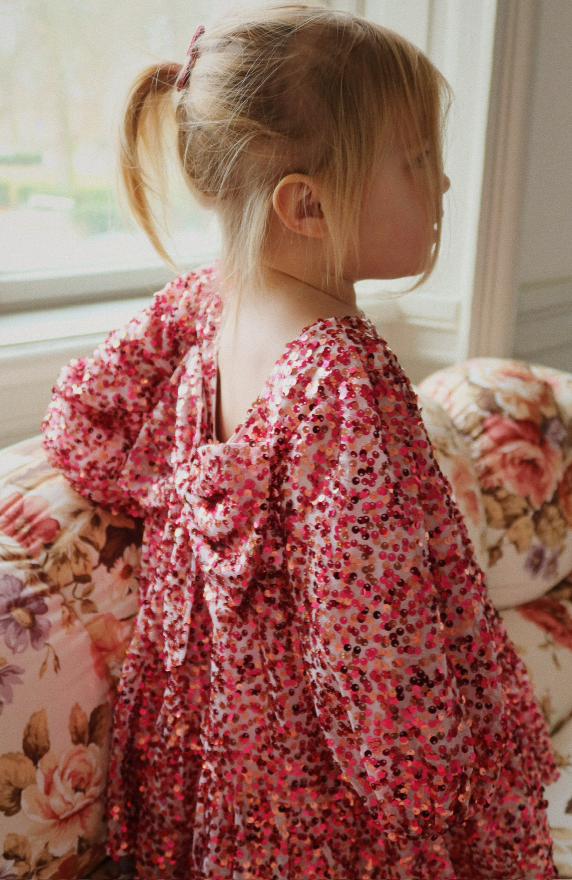 Lila Sequins Bow Dress - Sparkling Sangria