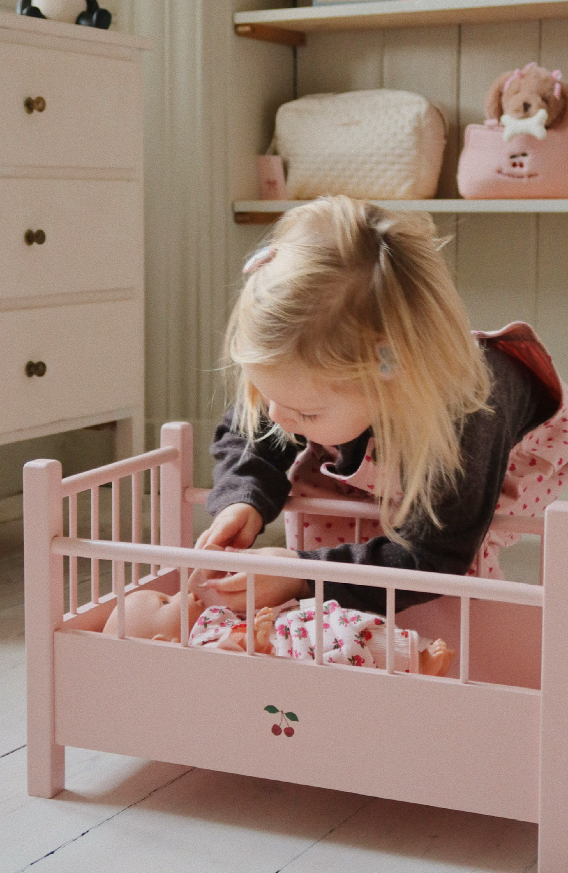 Doll Bed - Pink