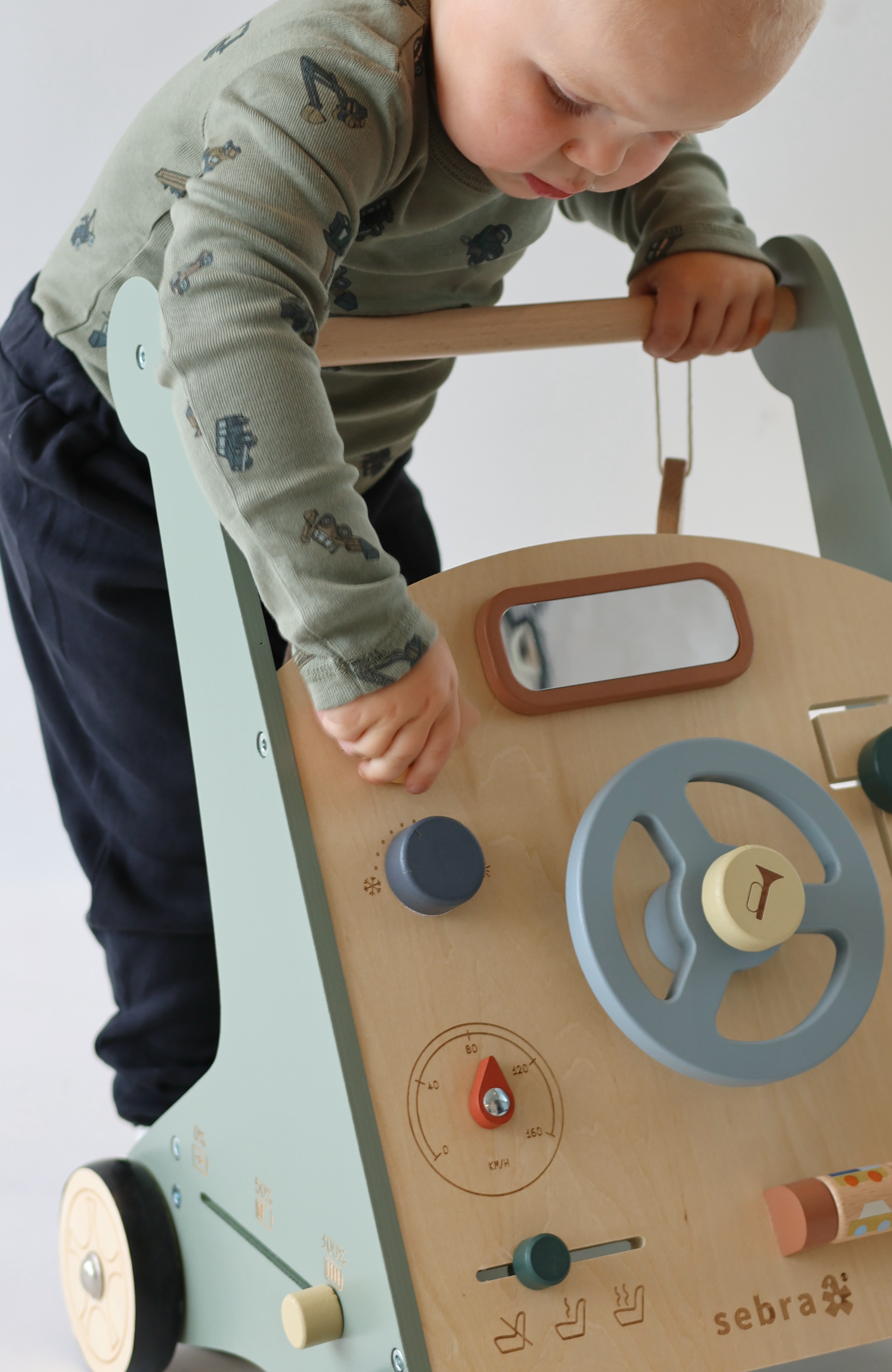 Activity Walker - Car