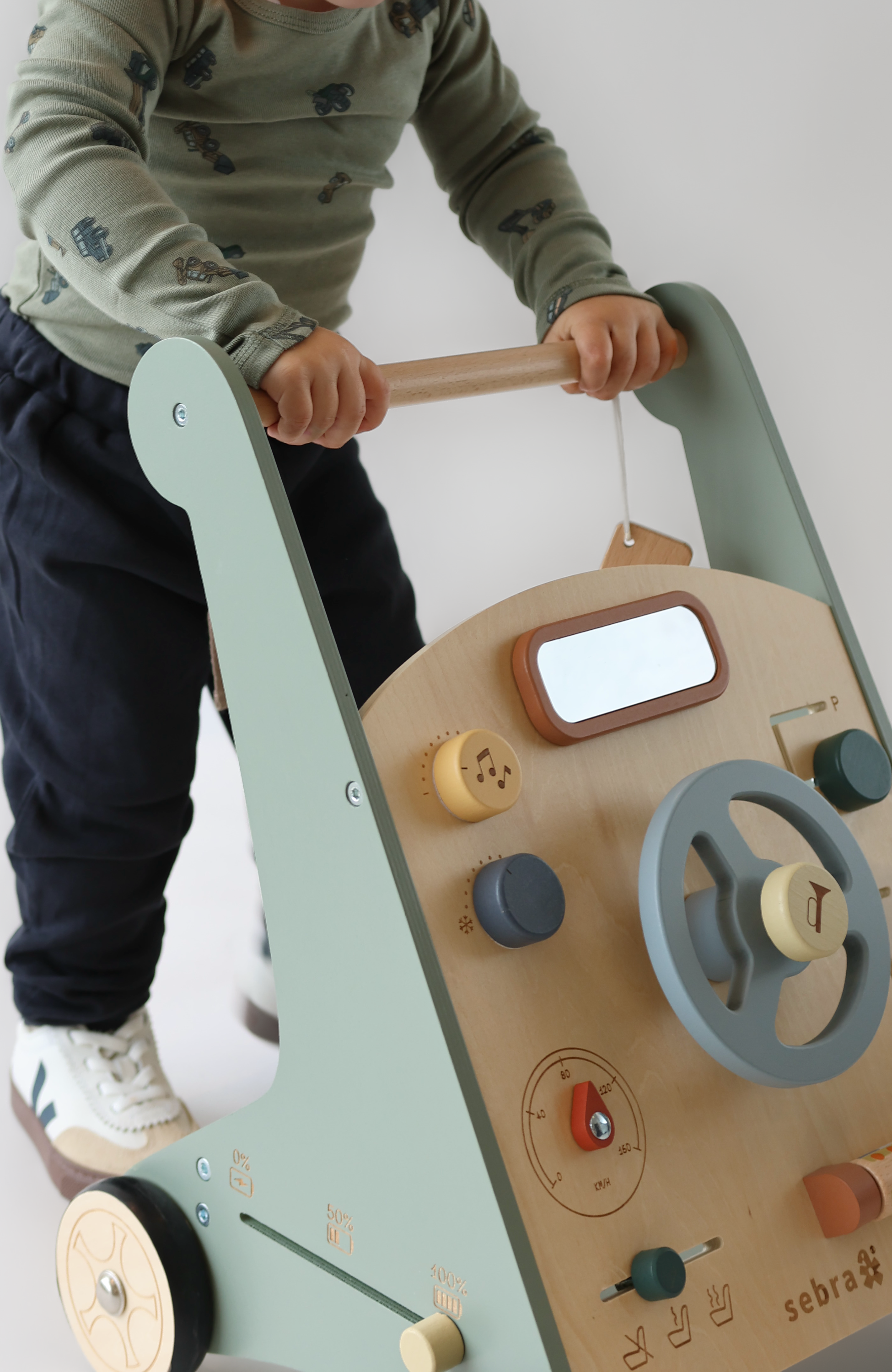 Activity Walker - Car
