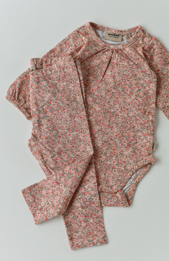 Body L/S Elmine - Rose Dust Flower Meadow