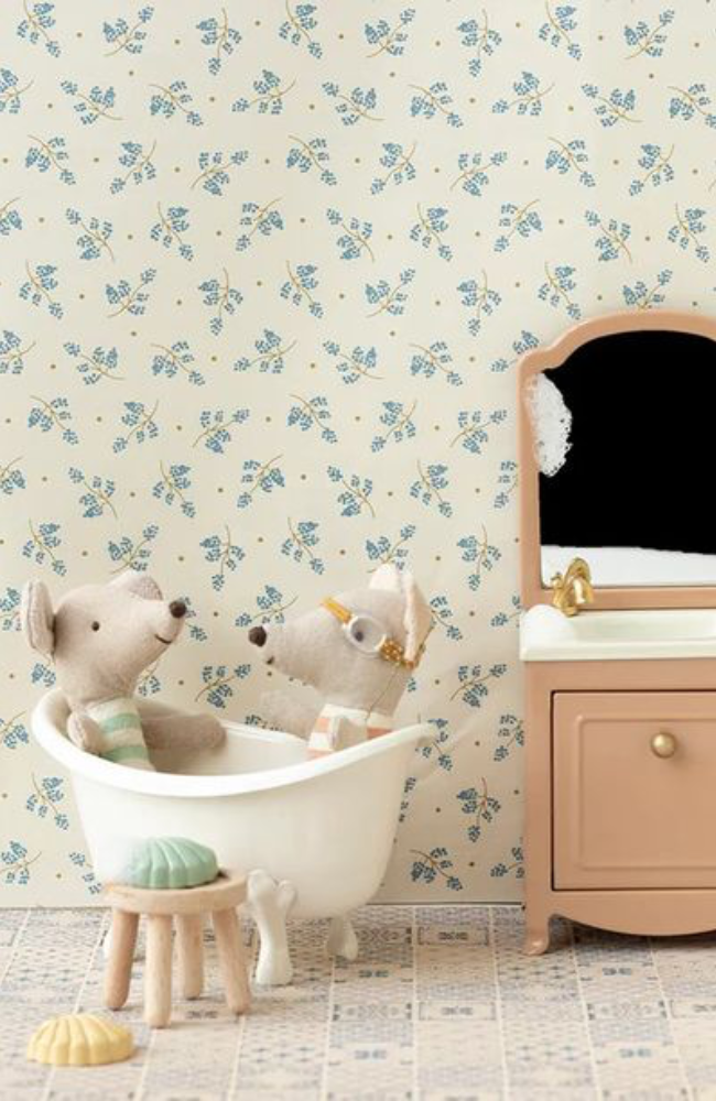 Miniature Bathtub
