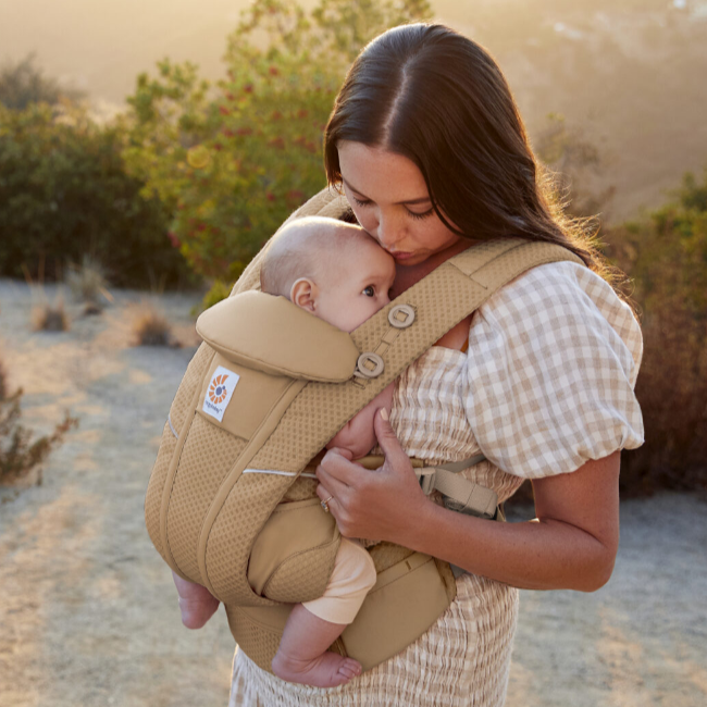 Burðarpoki Omni Breeze - Camel Brown