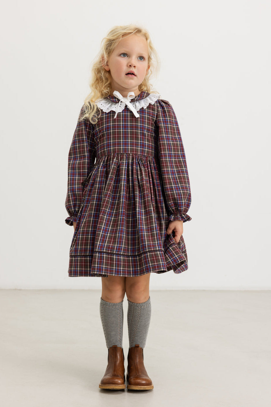 Adia Lace Collar - White