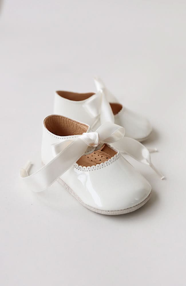 Beginners™ Lace Shoe - Cream Patent