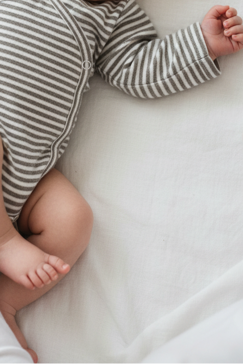 Newborn Wrap Body - Taupe/Off White