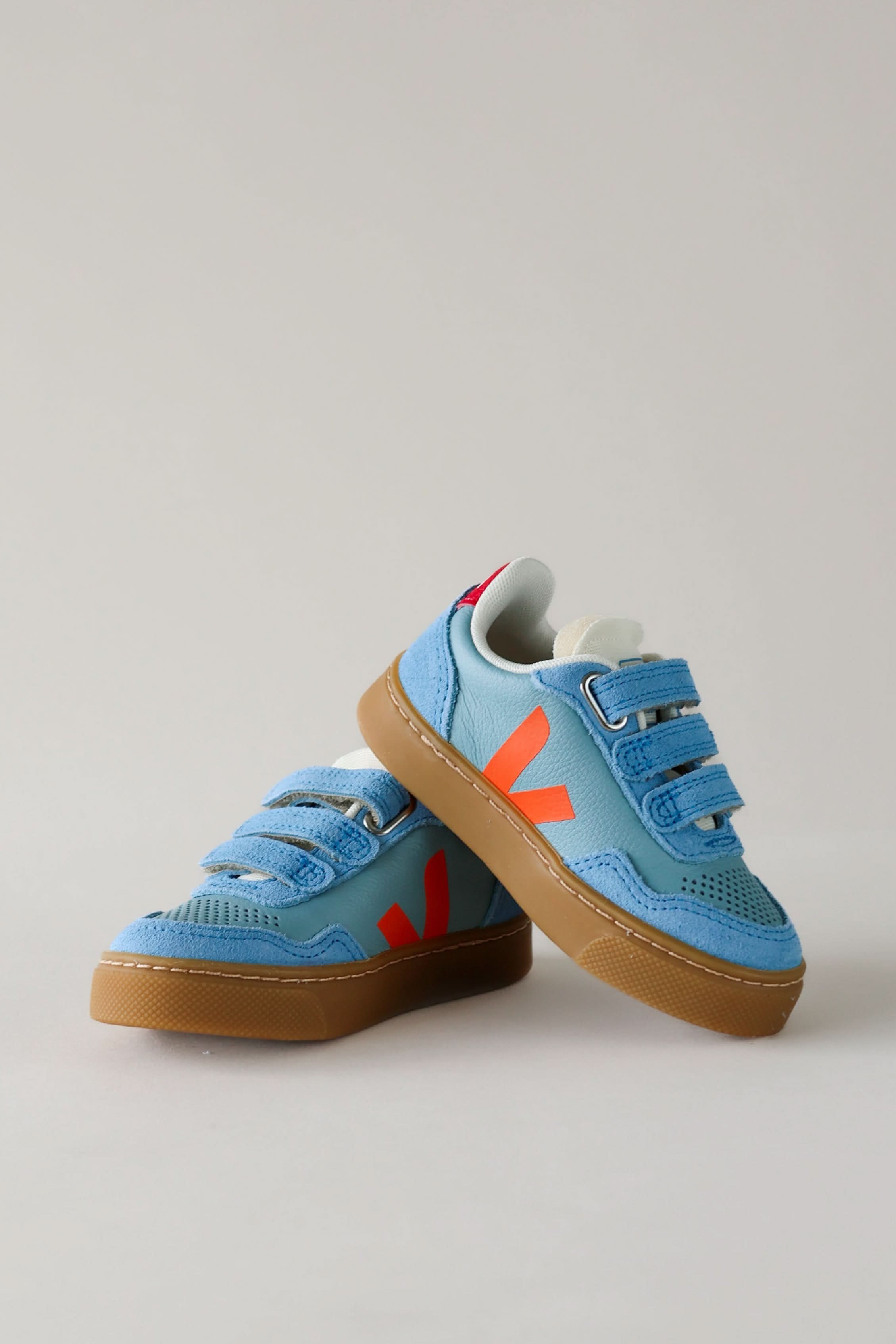 V90 Leather Sneakers - Steel / Fury / Natural