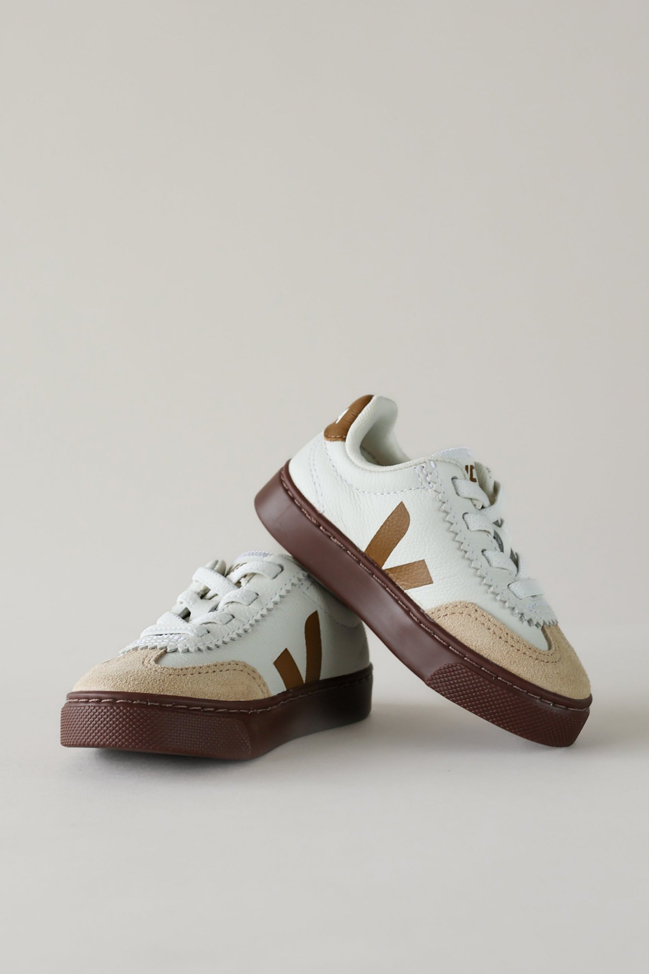 Volley O.T - White/Tent/Bark