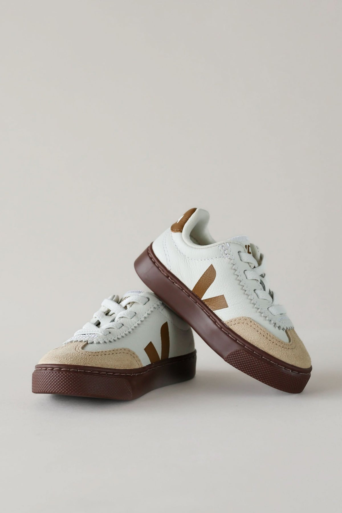 Volley O.T - White/Tent/Bark
