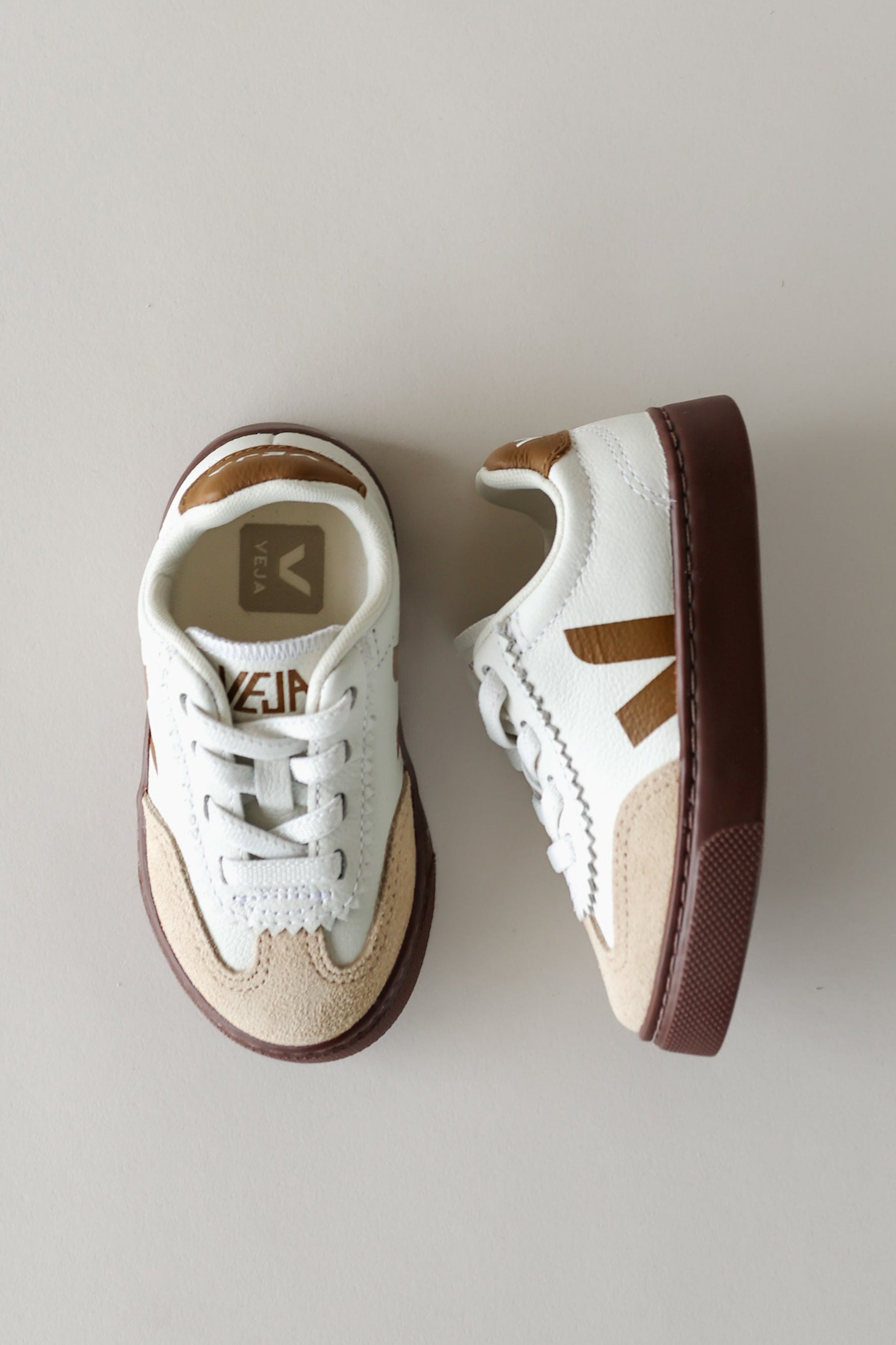 Volley O.T - White/Tent/Bark