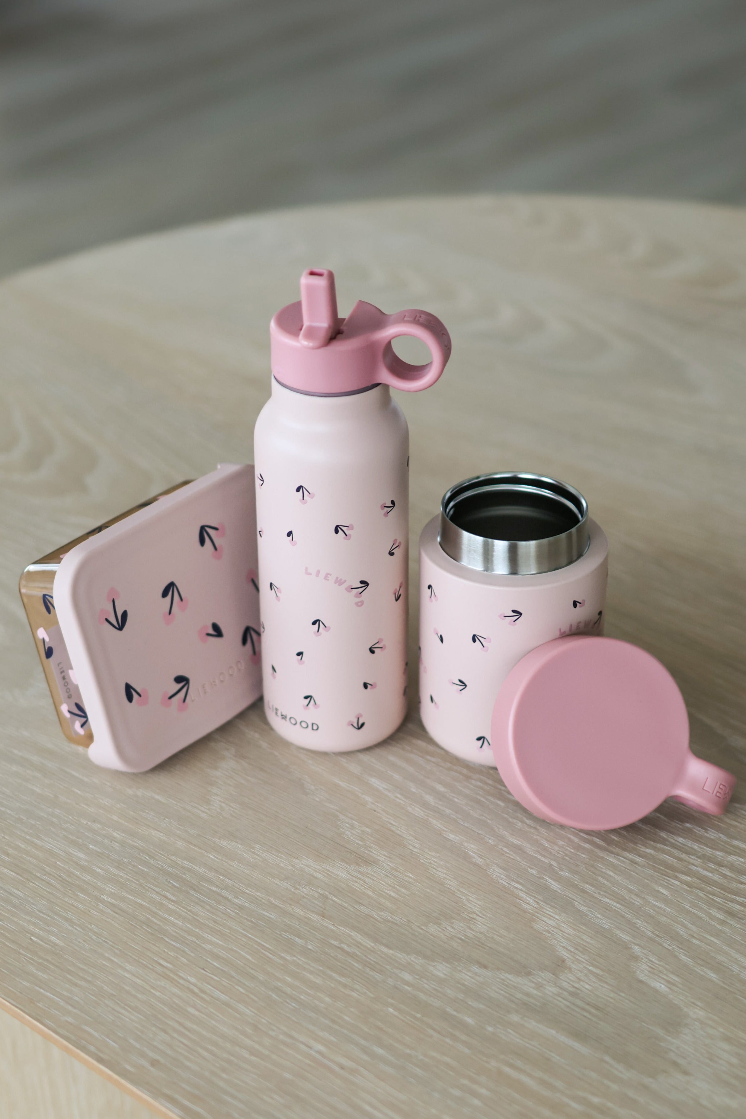 Falk Water Bottle 350 ml - Mini Cherry Heart / Rosey