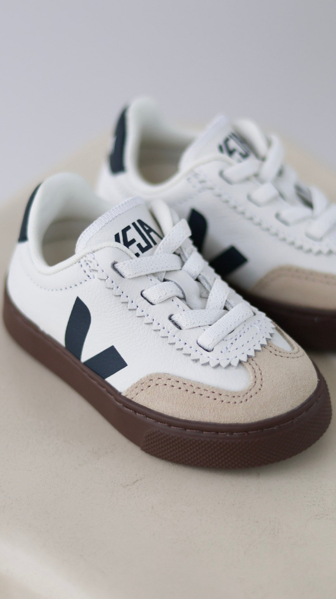 Volley O.T - White/Nautico/Bark