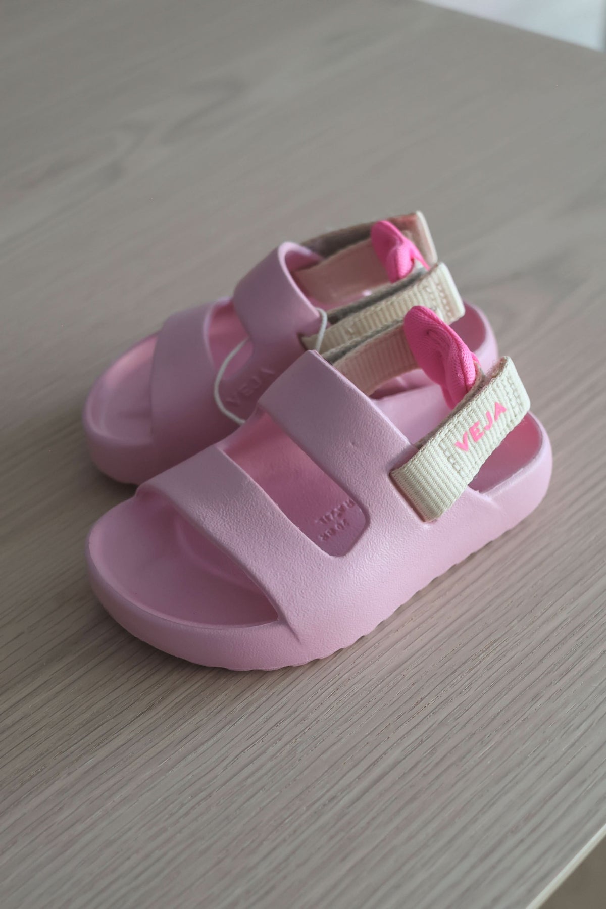 Etna Sandals - Guimauve