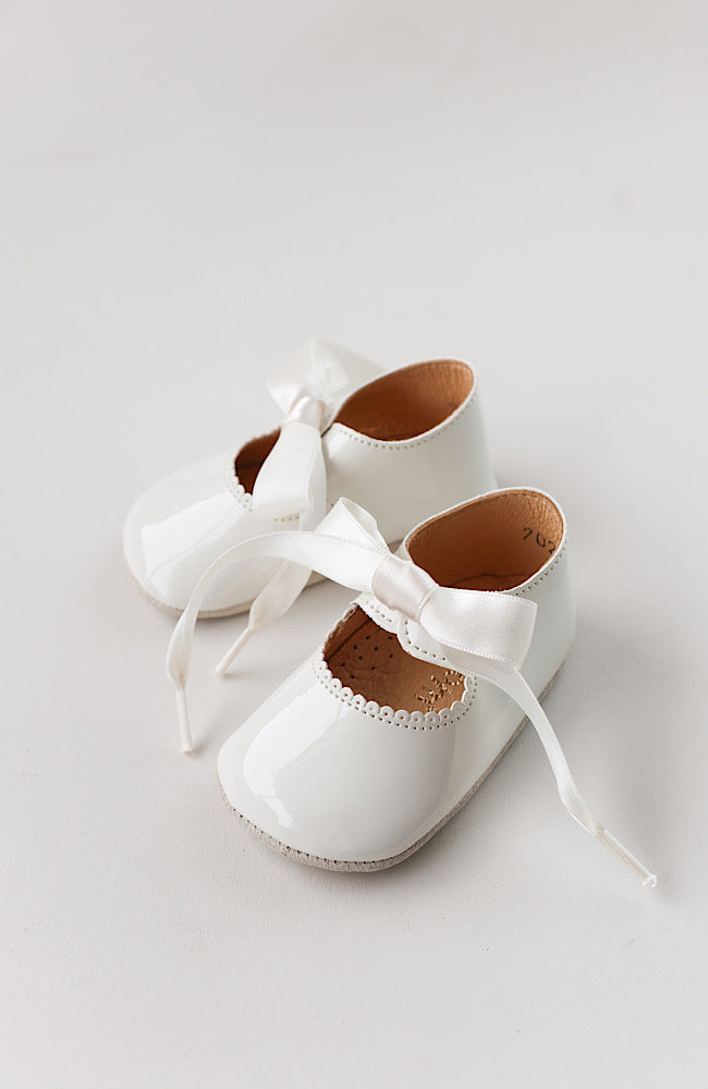 Beginners™ Lace Shoe - Cream Patent