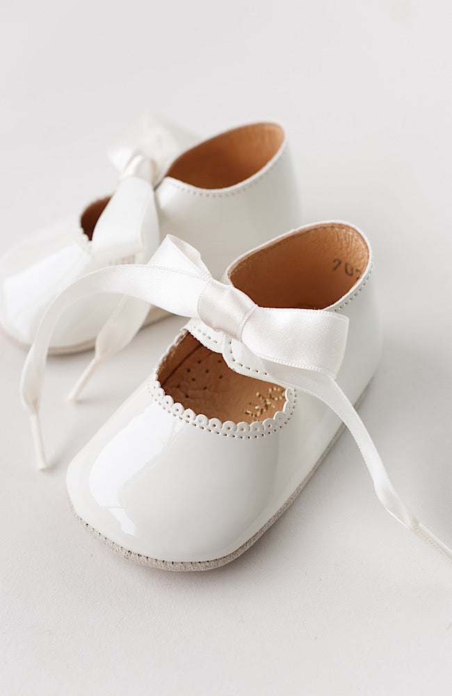 Beginners™ Lace Shoe - Cream Patent