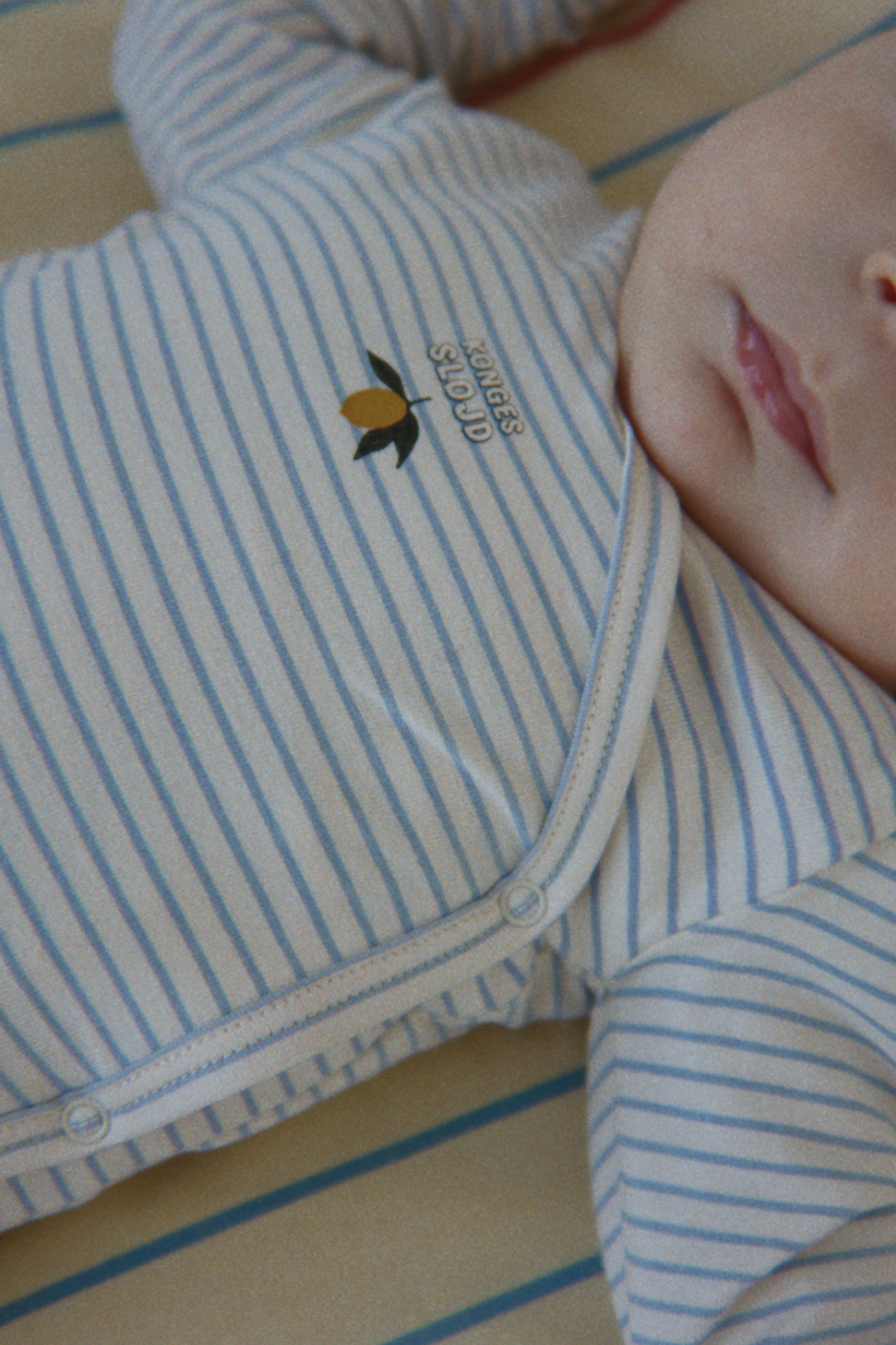 Newborn Body - Stripe Como