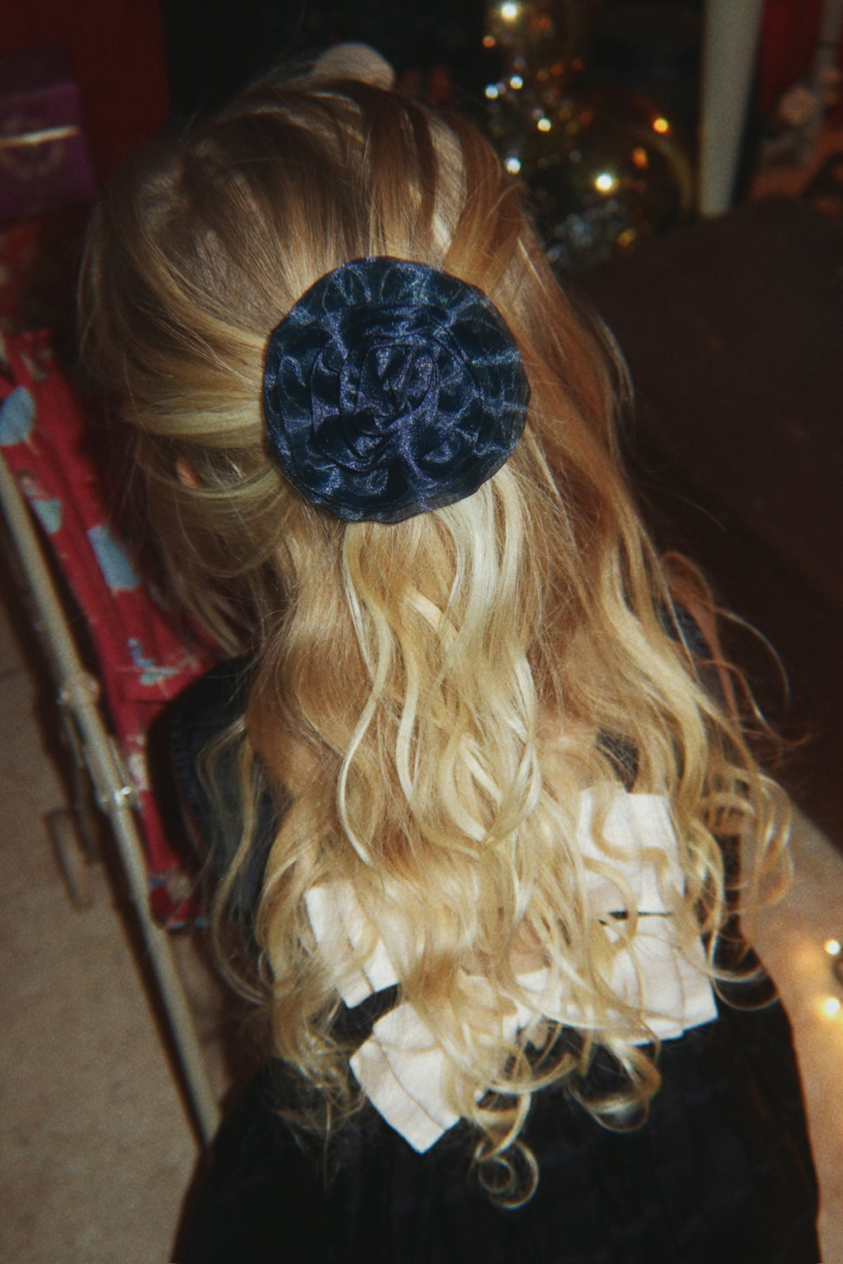 Tindra Rose Hair Clip - Navy