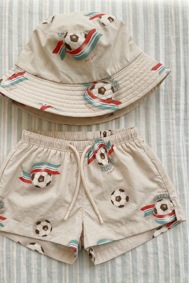 Pomio Bucket Hat - Kick It