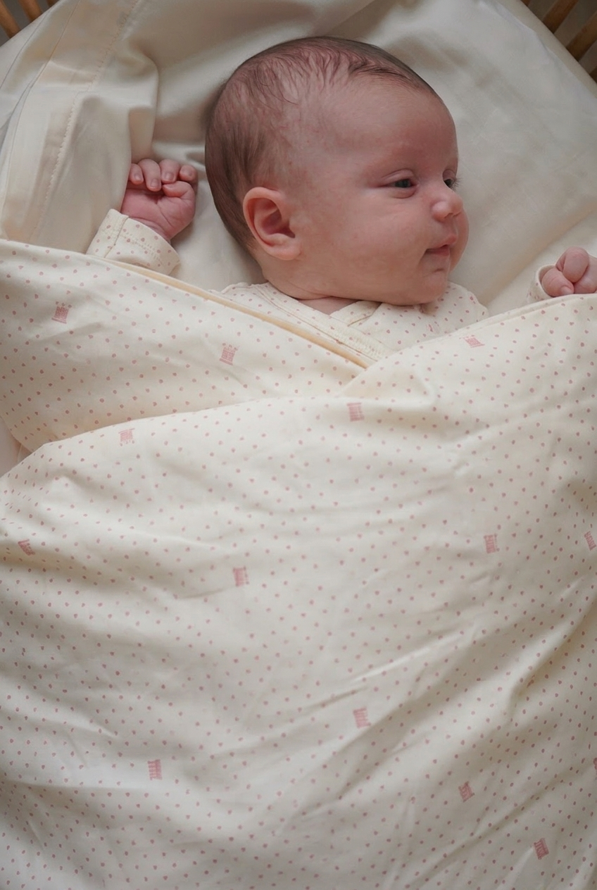 Bedding - Cherry Dot