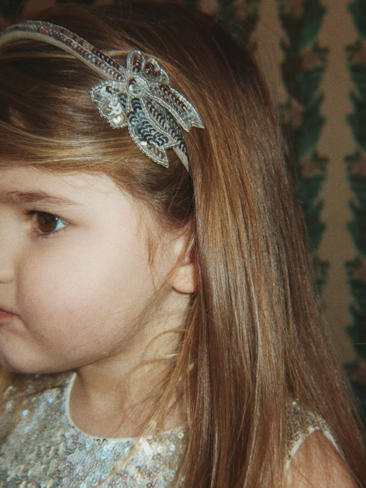 Sequin Bow Hairbrace - Silver
