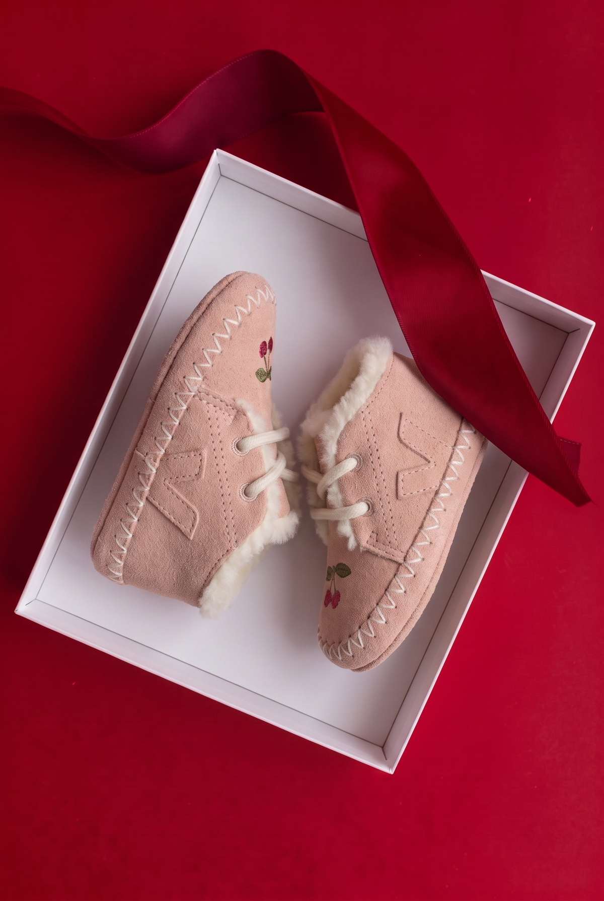 VEJA x Konges Sløjd Baby Suede - Blush