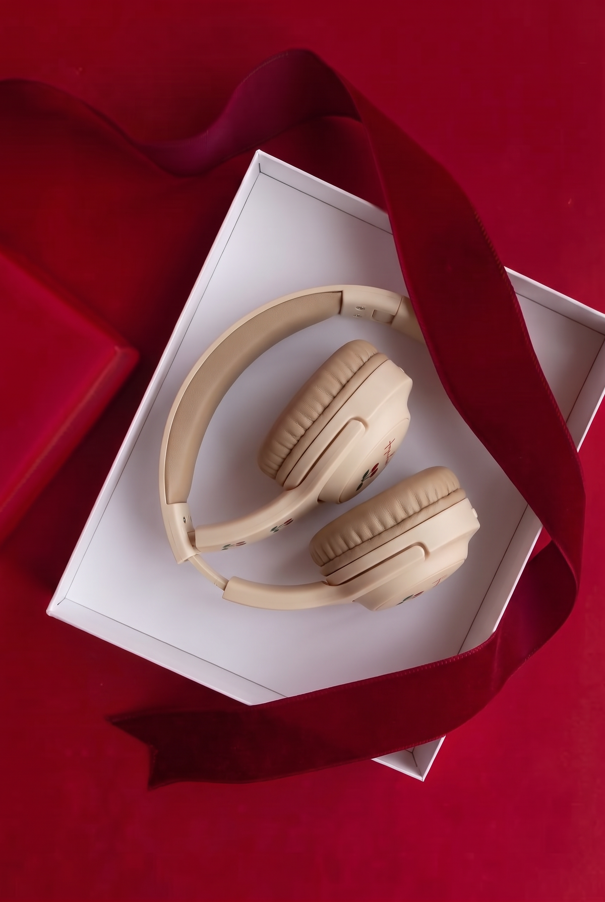 Wireless Headphones - Cherry