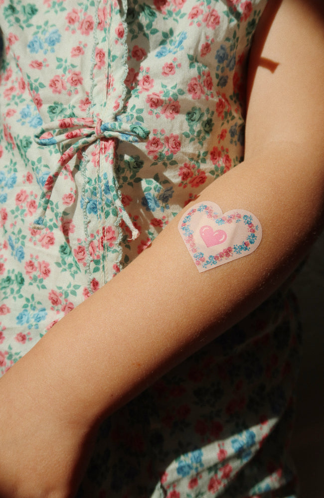 Kiss And Comfort Bandages - Pink Mix