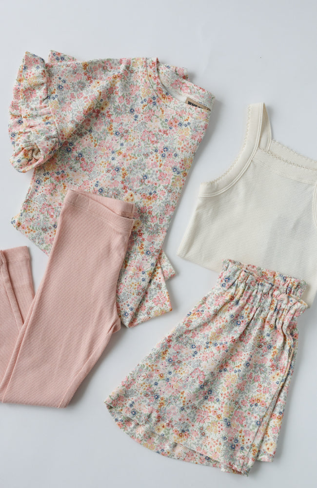 Shorts Sandy - Bright Flowers