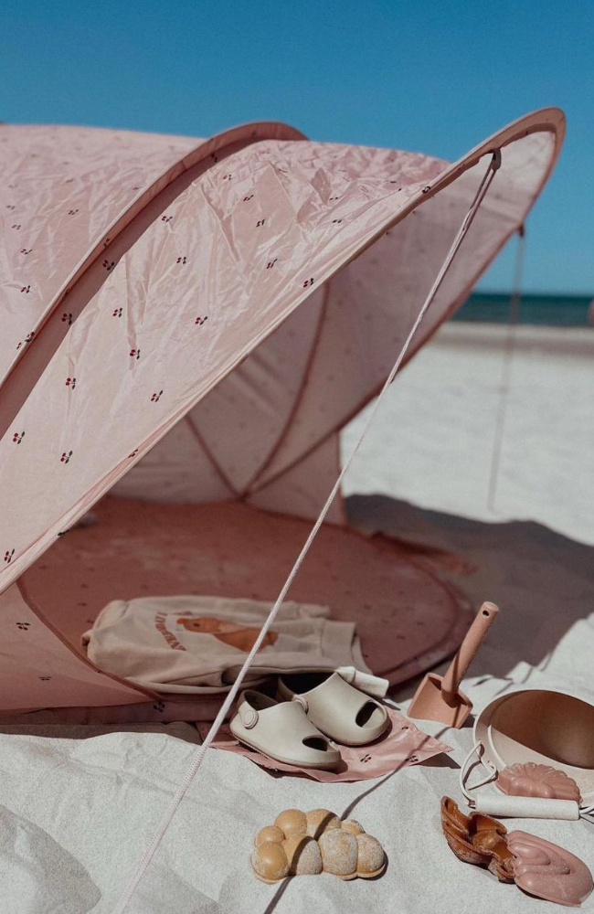 Large Beach Tent - Cherry
