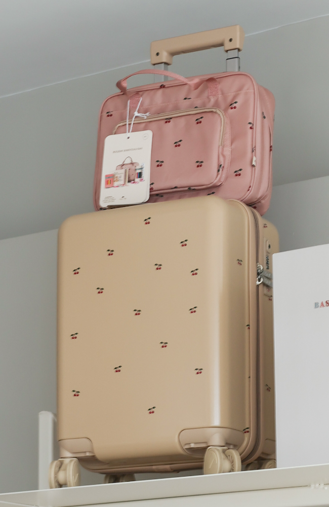 Holiday Essentials Bag - Cherry