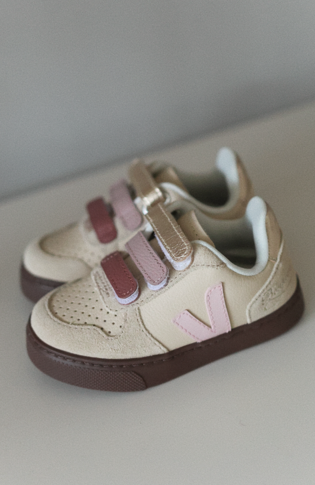 Bonpoint x Veja V10 Leather Sneakers - Areia Petale