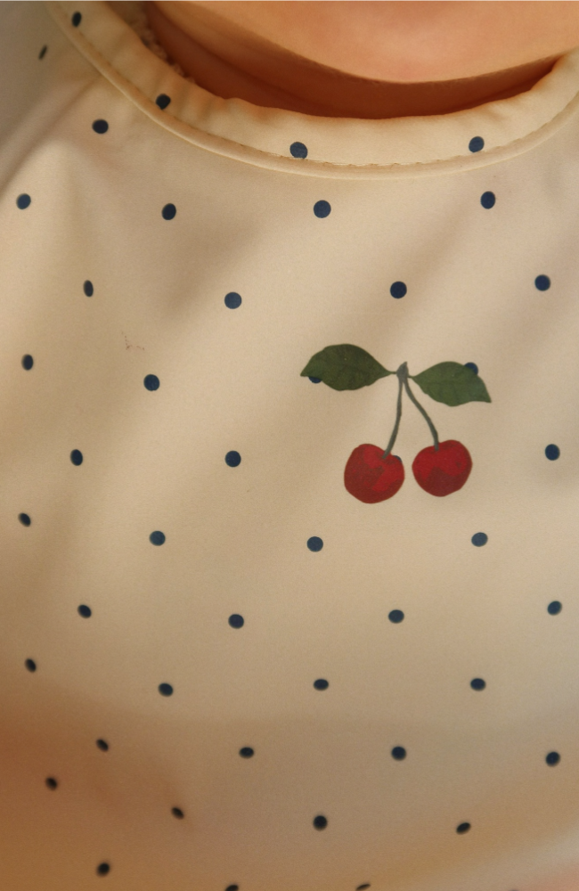 2 Pack Dinner Bib w/ Sleeves - Navy Dot / Rain Washed