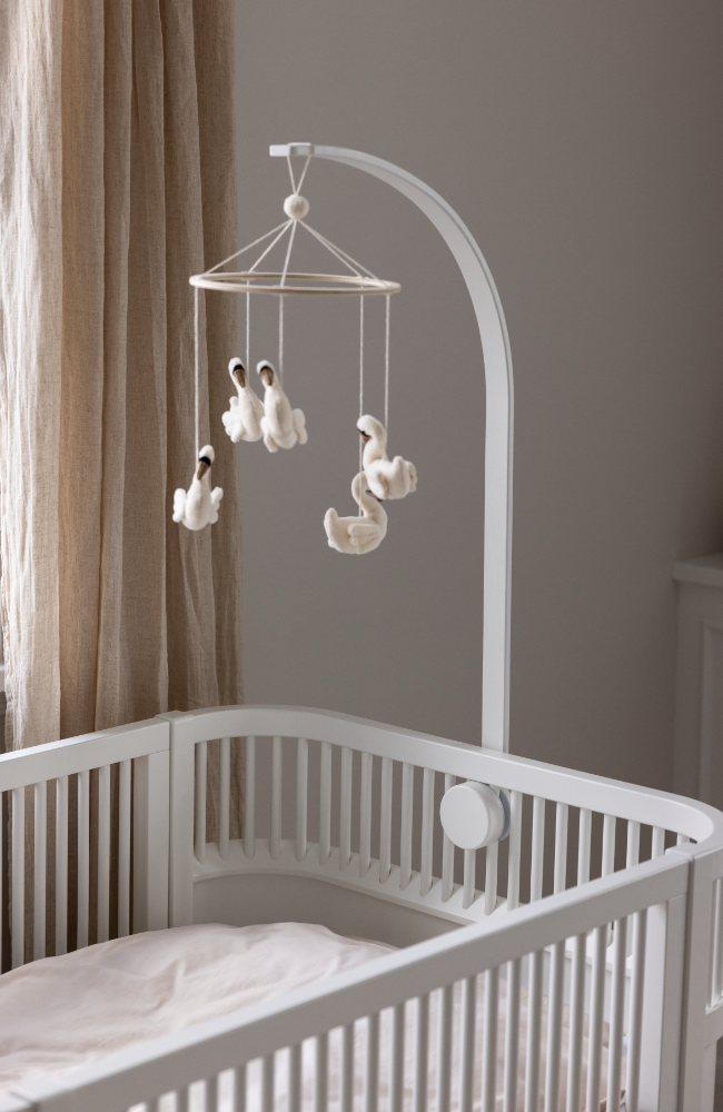 Mobile & Canopy Holder - Hvítur