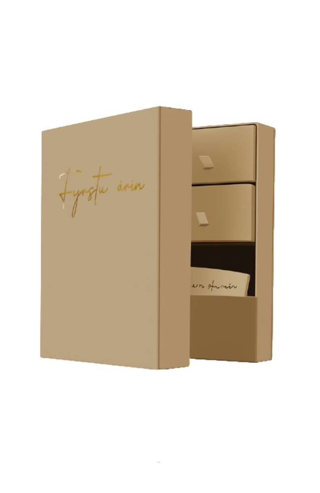 Fyrstu Árin - Minningarbox