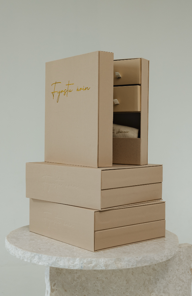 Fyrstu Árin - Minningarbox