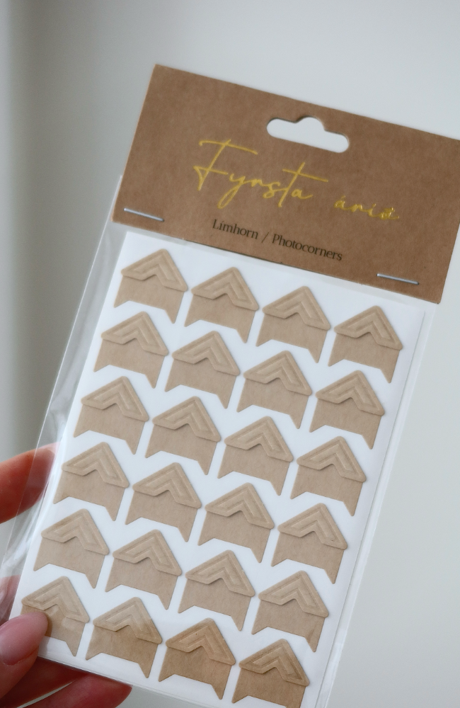 Fyrsta Árið - Photo Corners