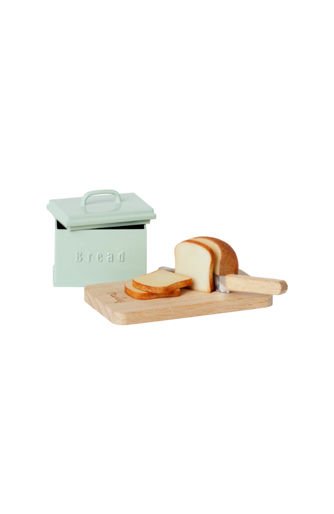 Bread Box W. Utensils