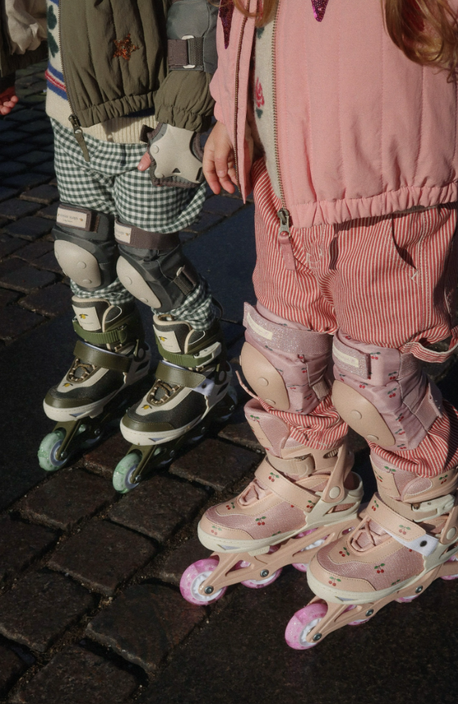 Light Up Roller Skates - Cherry Blush