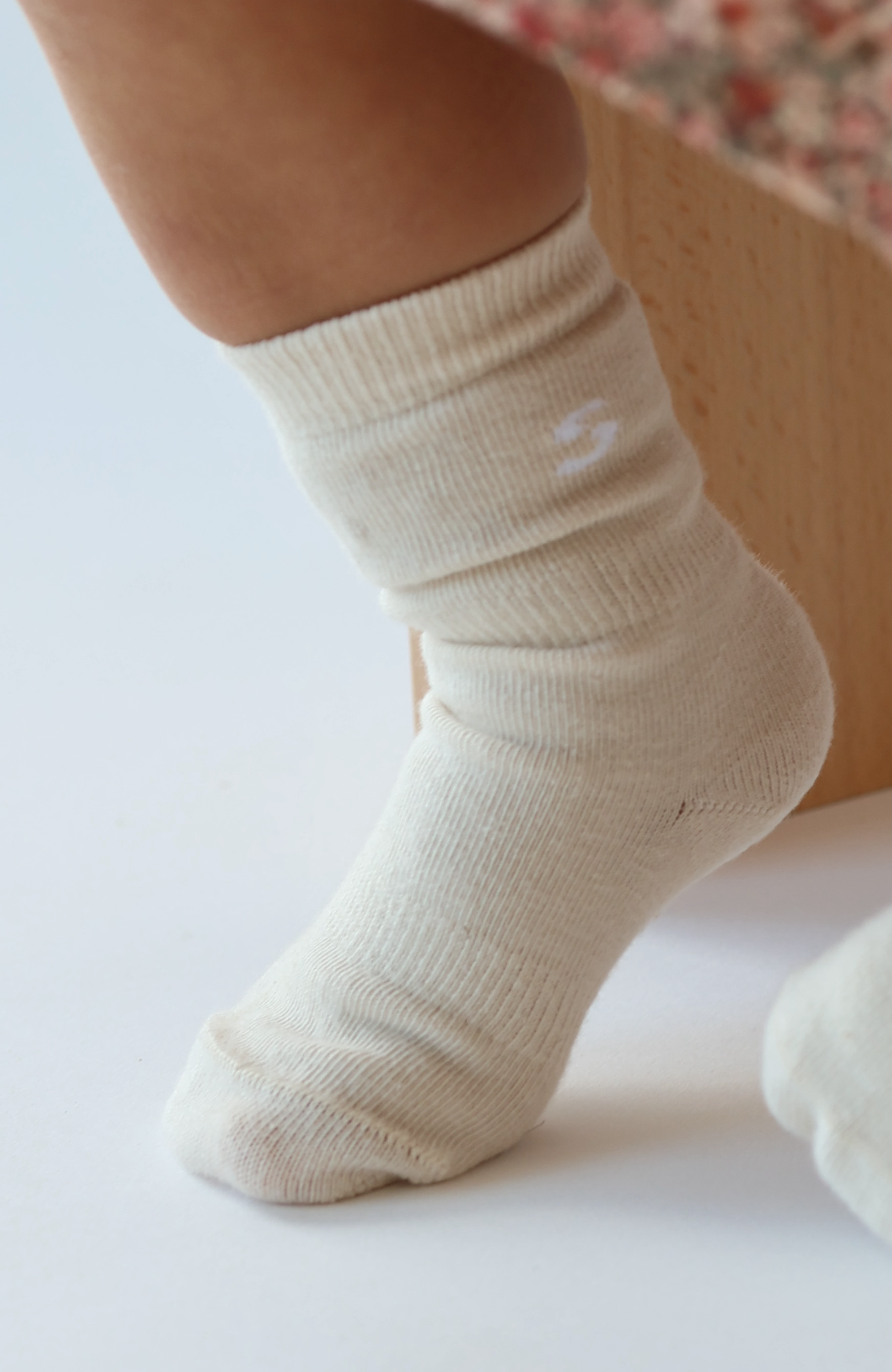Stuckies Socks - Shell