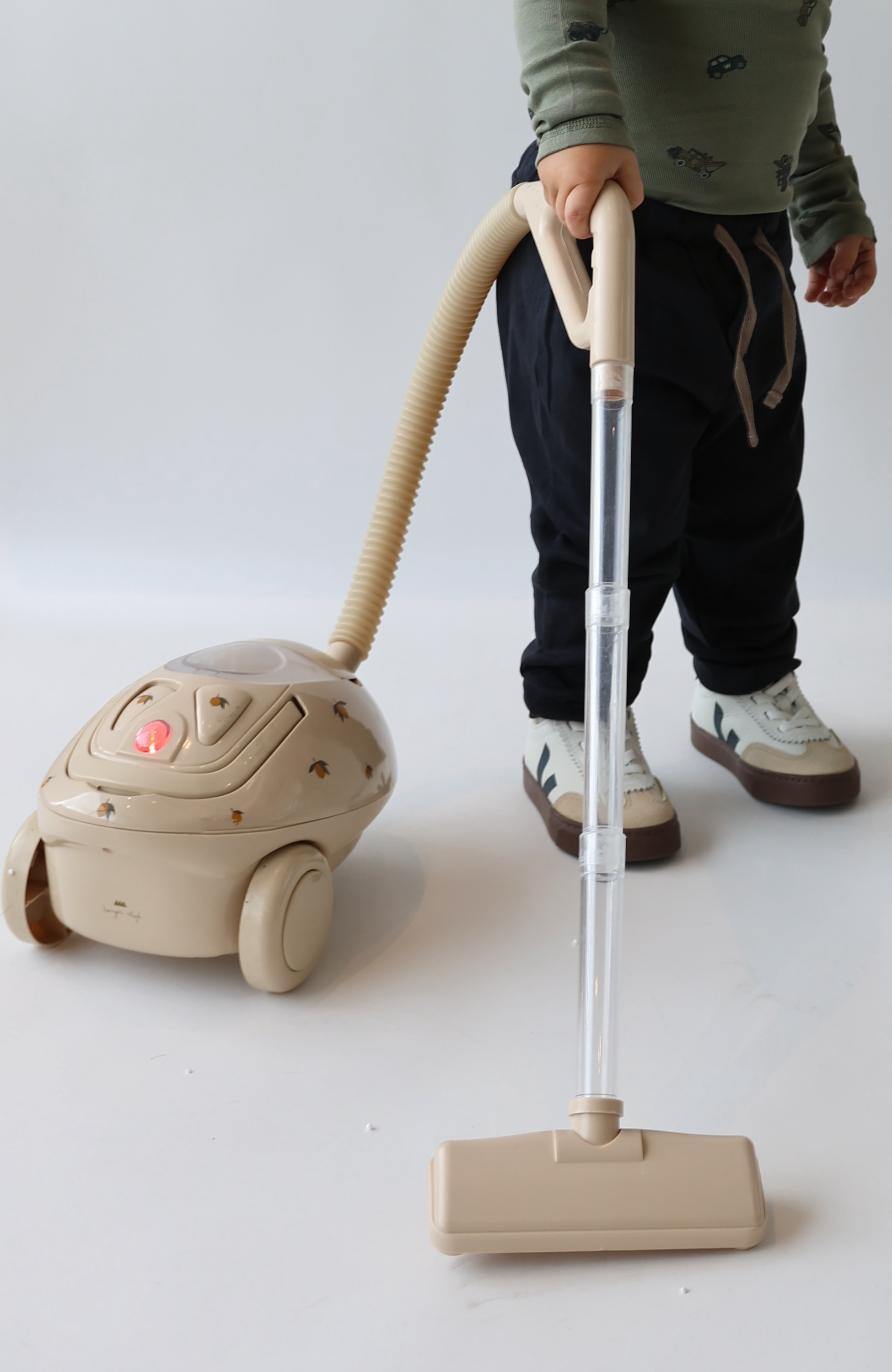 Dusty Vacuum Cleaner - Lemon