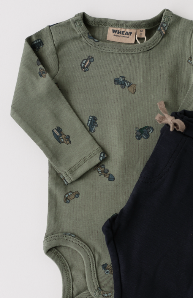 Body L/S Freddie - Dusty Green Cars st.56-92
