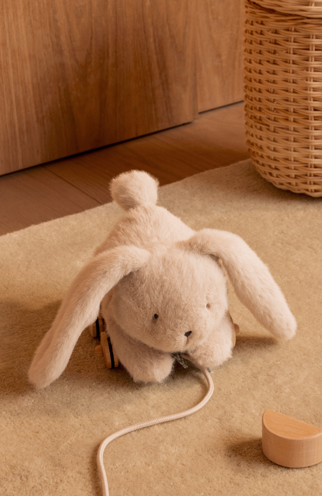 Pera Rabbit Pull Along Toy - Mist