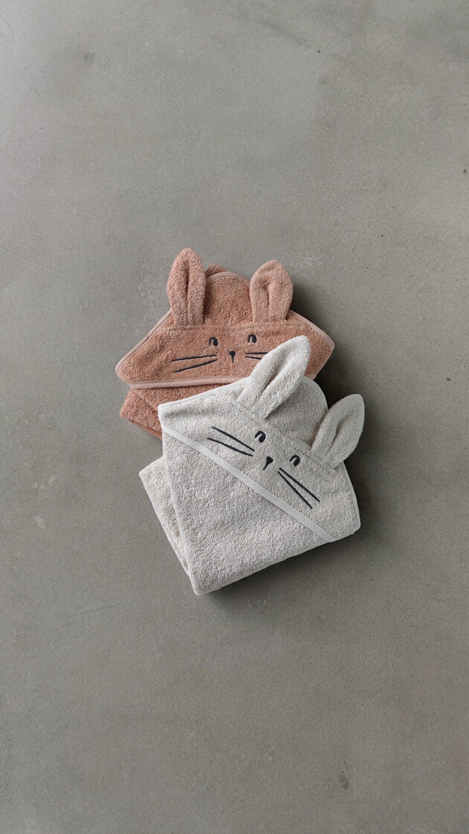 Albert Hooded Baby Towel - Rabbit/Pale Tuscany