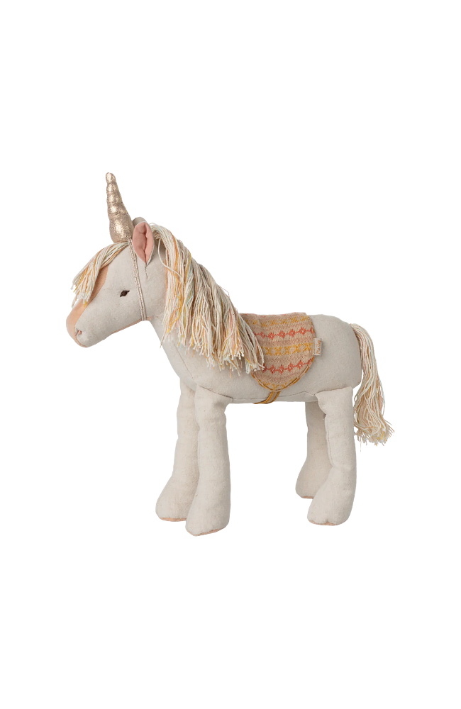 Unicorn, Medium